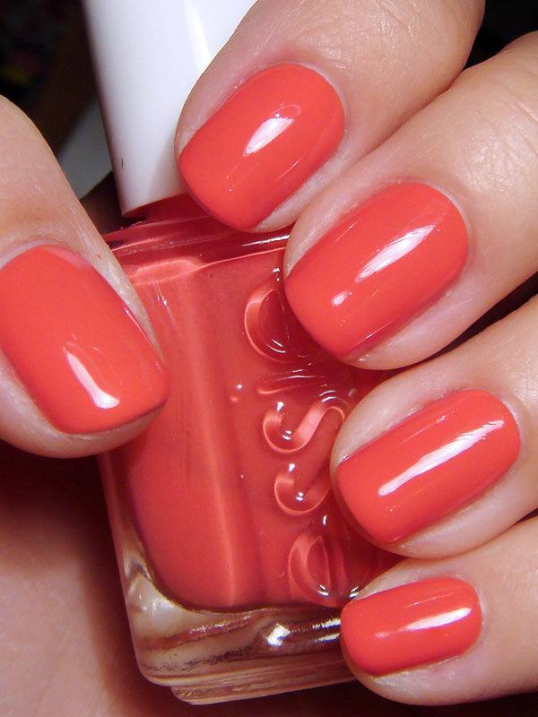 ESSIE Polish - California Coral 15