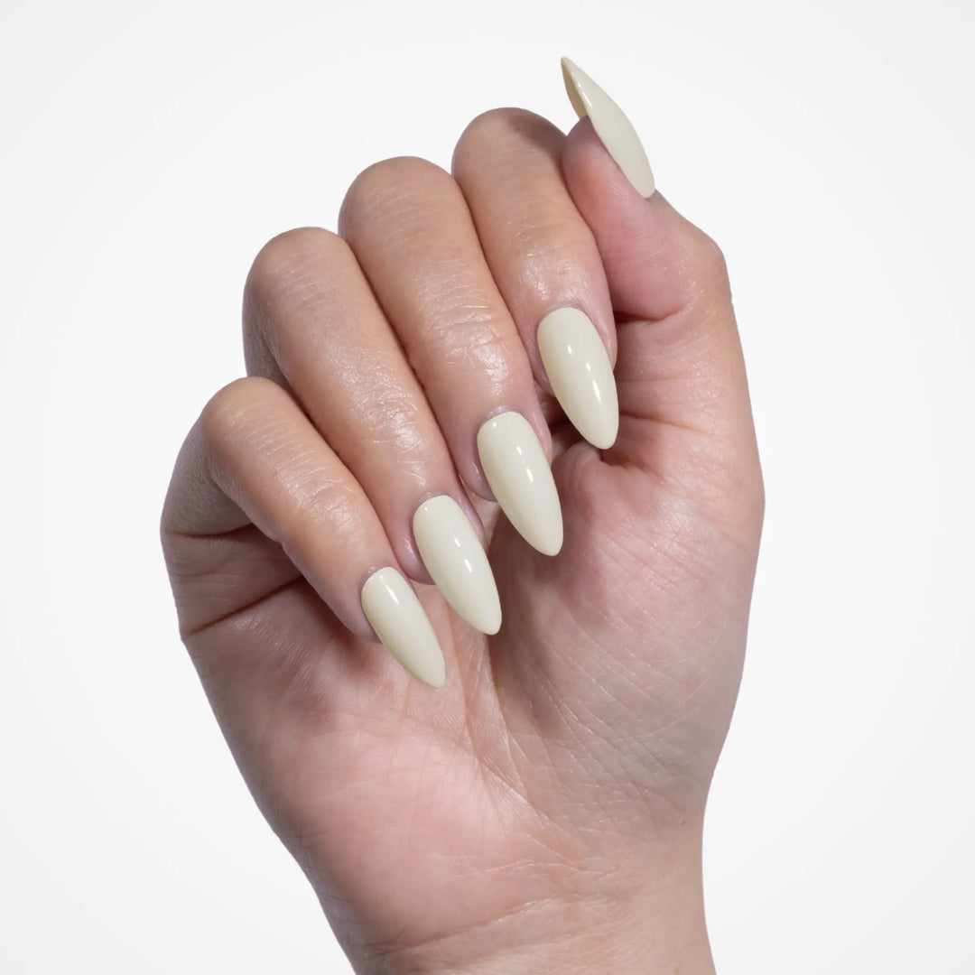 DND HEMA &amp; TPO Free Gel &amp; Lacquer Duo - Call Me On My Shell-Phone 