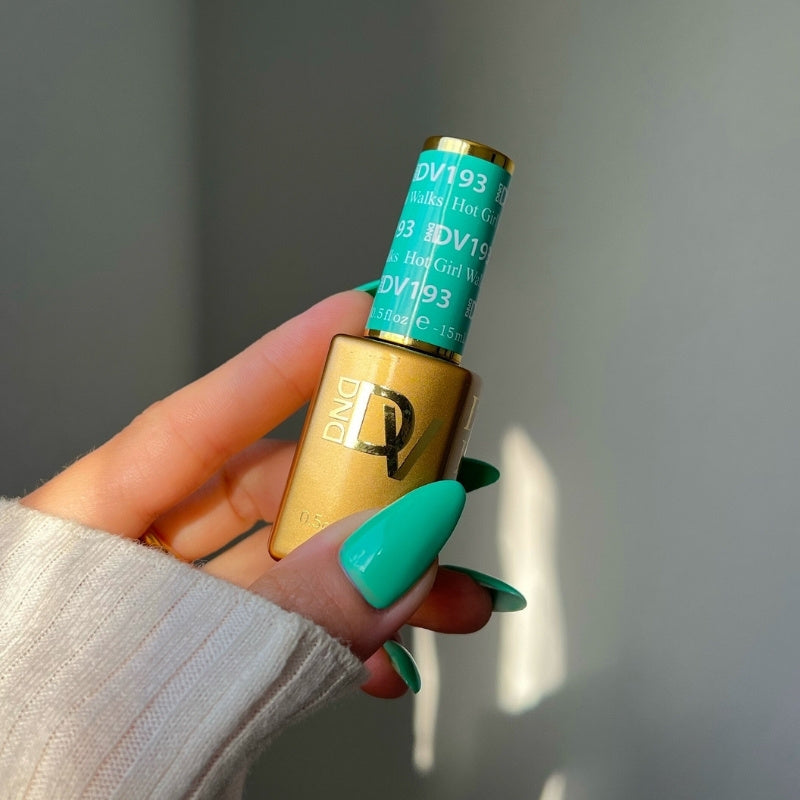 DND DIVA Gel &amp; Lacquer Duo - Hot Girl Walks 