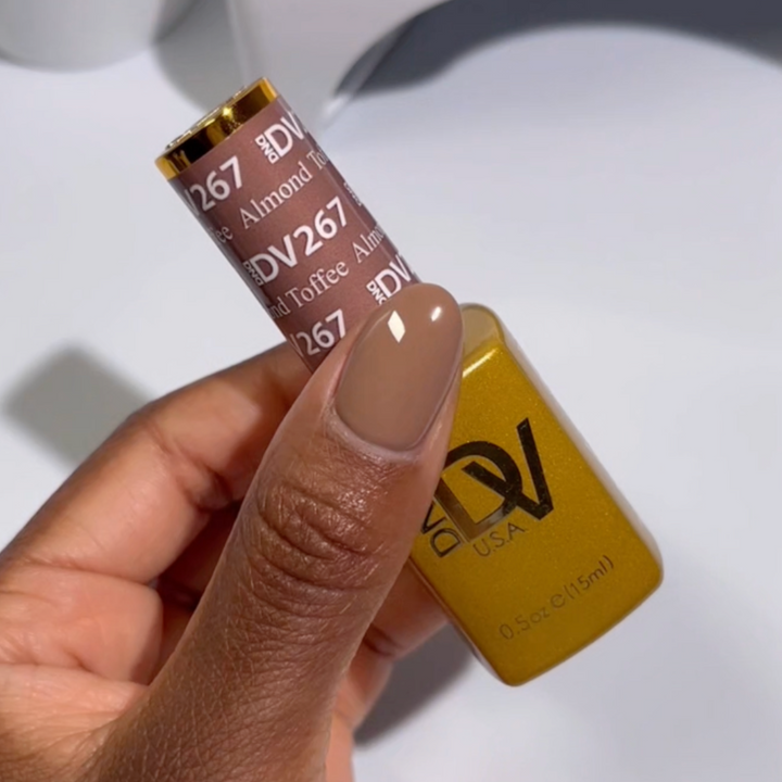 DND DIVA Gel &amp; Lacquer Duo - Almond Toffee 