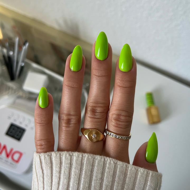 DND DIVA Gel &amp; Lacquer Duo - Wasabi Baby 